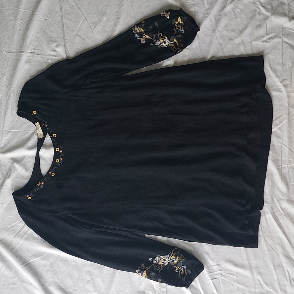 altar'd state black flowy embroidered crepe long sleeve tunic top blouse small